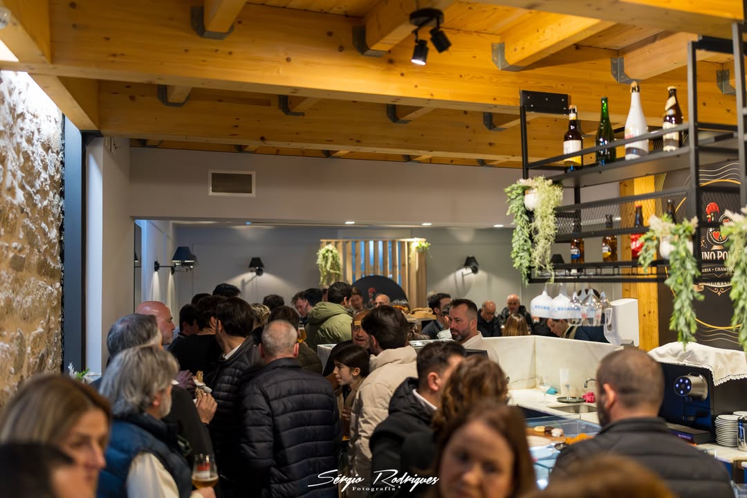Sala cheia no Bruno PoPrego